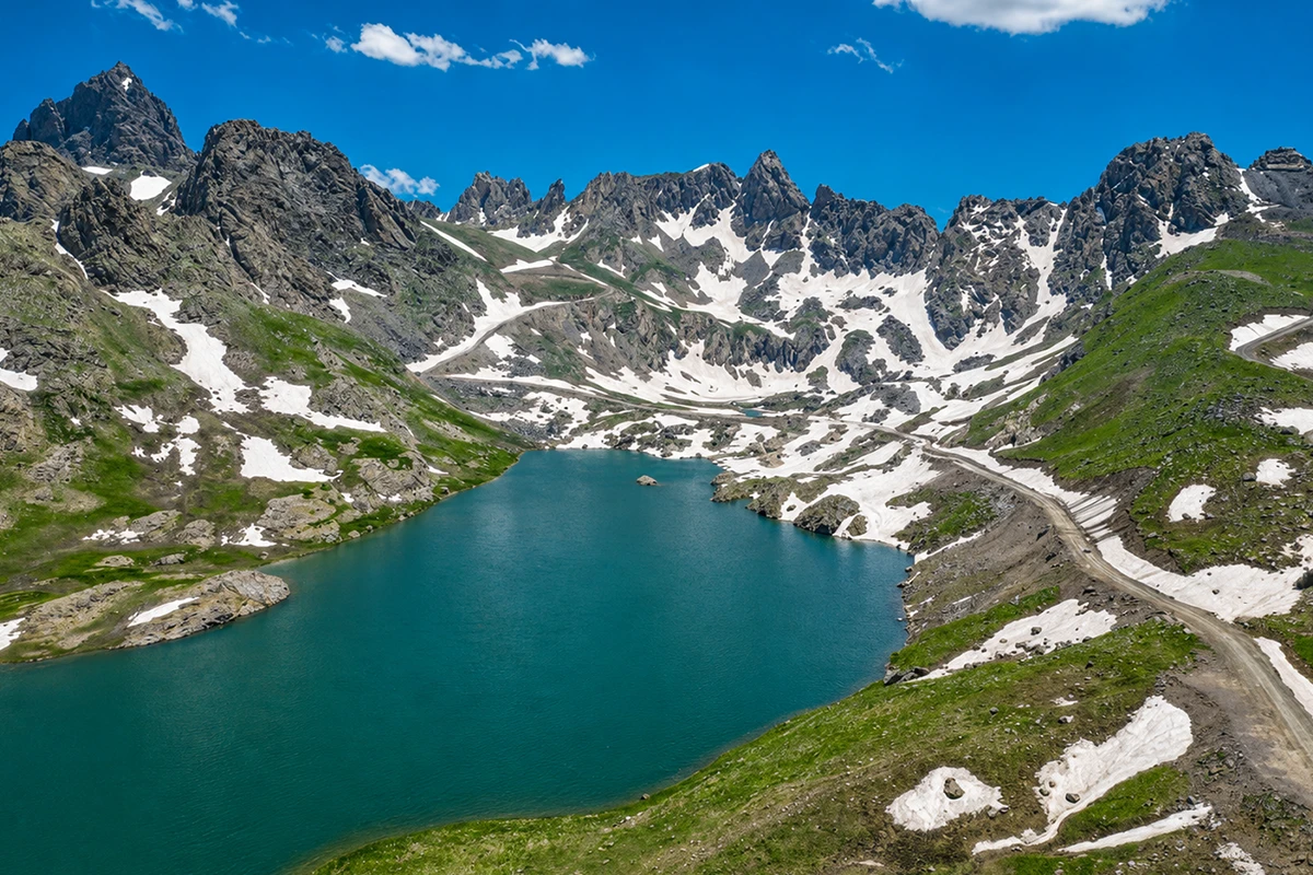 Cilo Dağları Kamp Alanı