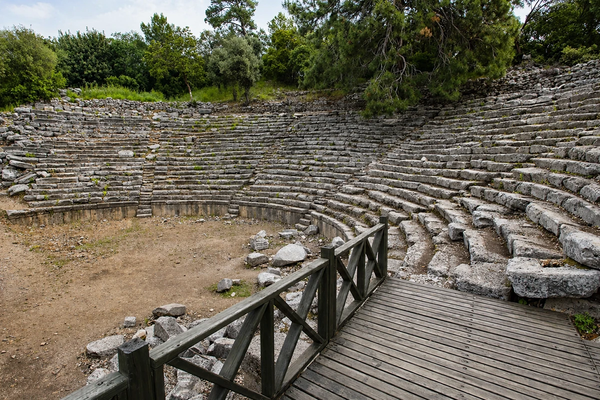 Phaselis Antik Kenti Kamp Görseli 4